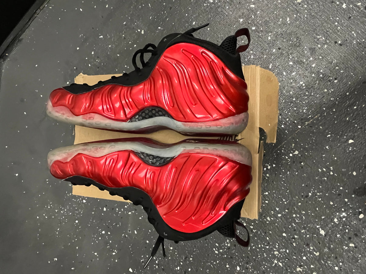 Nike Foamposite “Red Metallic” Size 10.5