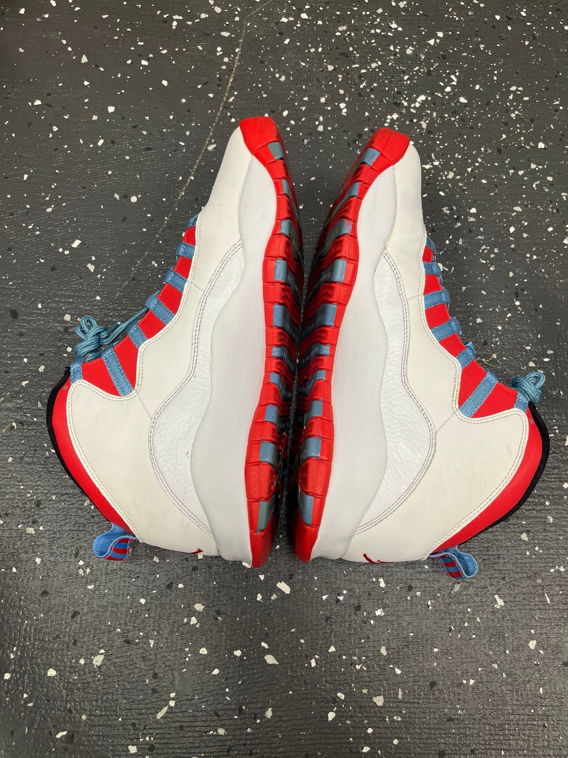 Air Jordan 10 Chicago Flag size 10.5 medial view