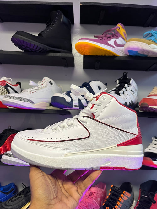Air Jordan 2 White Varsity Red size 8.5 side view