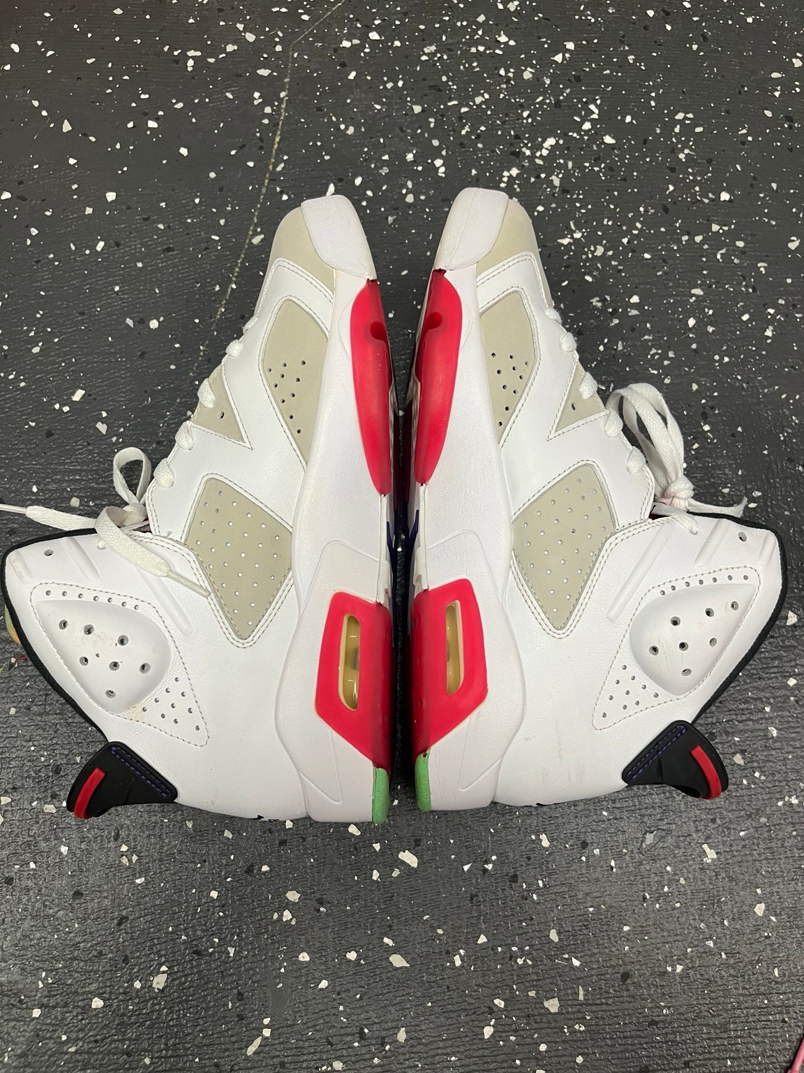 Air Jordan 6 Hare size 10.5 medial view