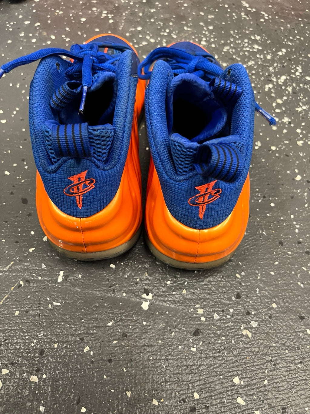 Nike Air Foamposite One Knicks size 11 heel view