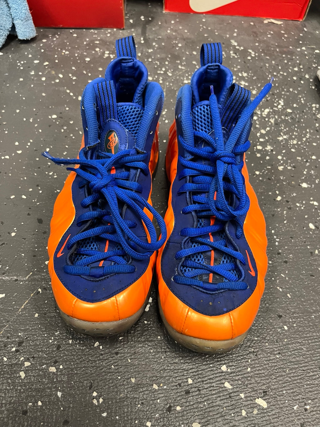Nike Air Foamposite One Knicks size 11 front view
